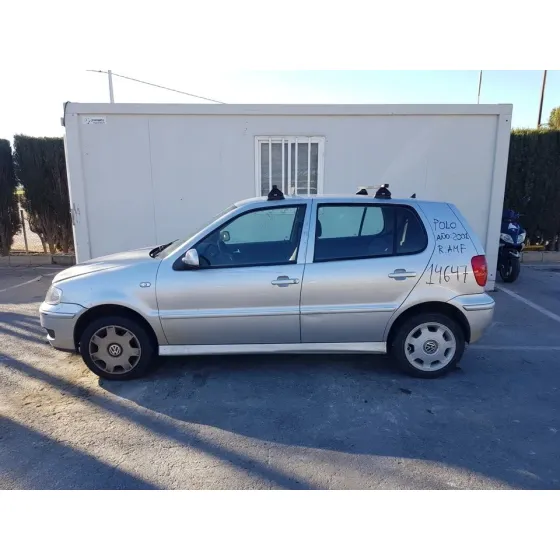 VOLKSWAGEN POLO BERLINA (6N2) '2001 TRENDLINE GRIS