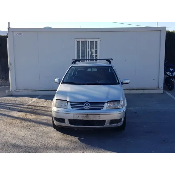 VOLKSWAGEN POLO BERLINA (6N2) '2001 TRENDLINE GRIS