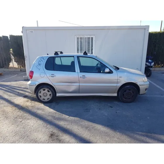 VOLKSWAGEN POLO BERLINA (6N2) '2001 TRENDLINE GRIS