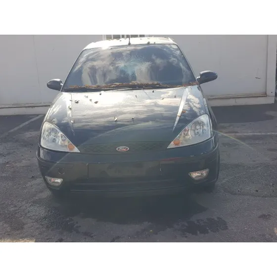 FORD FOCUS BERLINA (CAK) '2004 AMBIENTE NEGRO