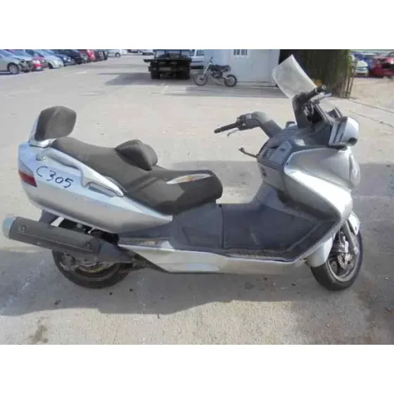 SUZUKI AN 650 BURGMAN (WVBU) '2002 AN 650 BURGMAN (WVBU) GRIS
