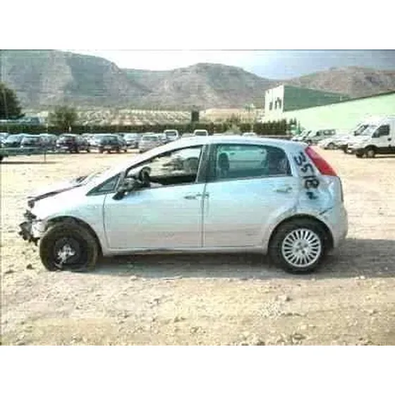 FIAT GRANDE PUNTO (199) '2005 1.3 MULTIJET SPORT (01.2007->) GRIS