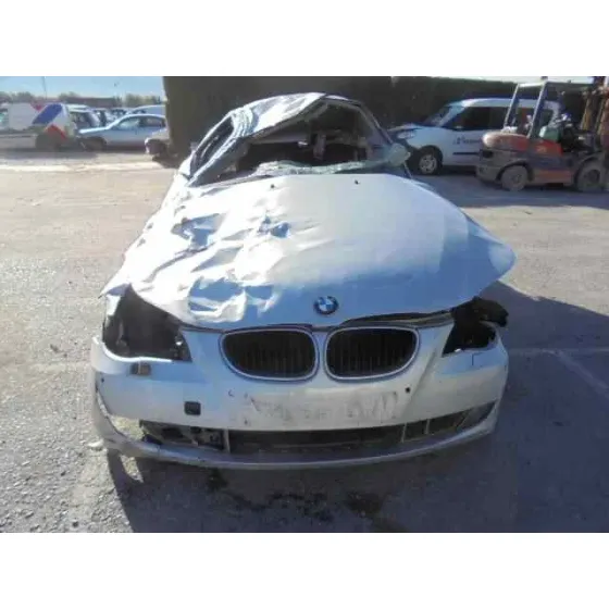 BMW SERIE 5 BERLINA (E60) '2010 520D GRIS