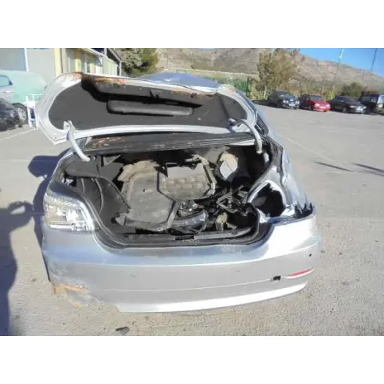 BMW SERIE 5 BERLINA (E60) '2010 520D GRIS