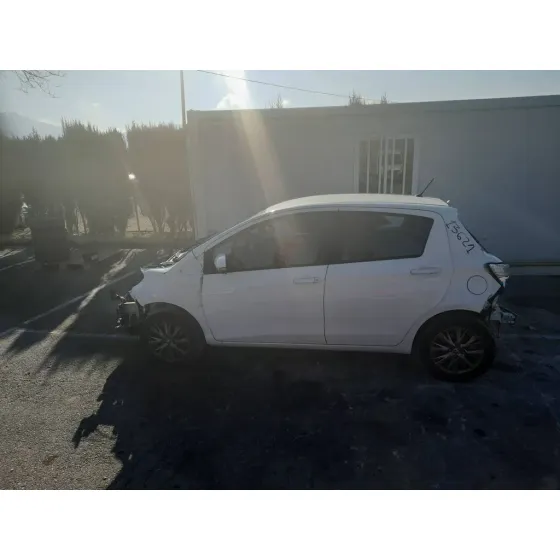 TOYOTA YARIS '2018 ACTIVE BLANCO