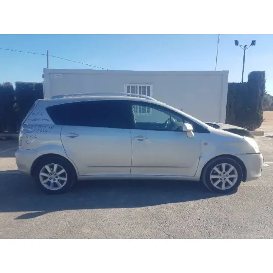 TOYOTA COROLLA VERSO (R1) '2006 2.2 D-4D LUNA GRIS