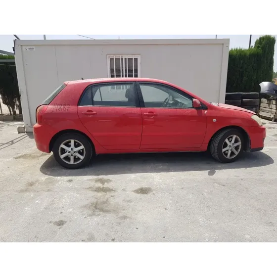 TOYOTA COROLLA (E12) '2005 1.4 D-4D LUNA COMPACT ROJO