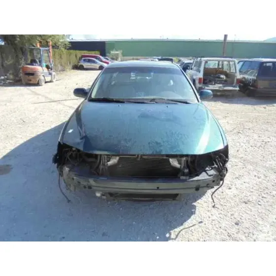 VOLVO S60 BERLINA '2000 2.4 T / 2.5 T VERDE