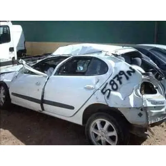RENAULT MEGANE I FASE 2 BERLINA (BA0) '1999 1.9 DCI DIESEL CAT BLANCO