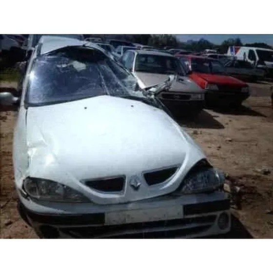RENAULT MEGANE I FASE 2 BERLINA (BA0) '1999 1.9 DCI DIESEL CAT BLANCO