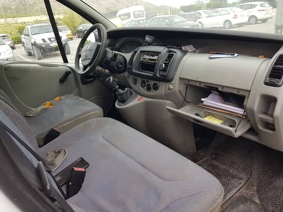 RENAULT TRAFIC CAJA CERRADA (AB 4.01) '2004 L1H1 CAJA CERRADA, CORTO BLANCO