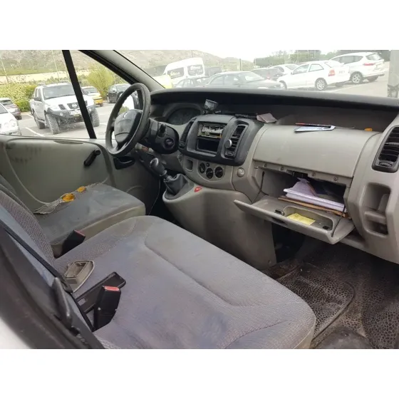 RENAULT TRAFIC CAJA CERRADA (AB 4.01) '2004 L1H1 CAJA CERRADA, CORTO BLANCO