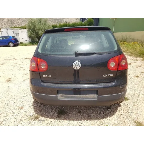 VOLKSWAGEN GOLF V BERLINA (1K1) '2004 HIGHLINE NEGRO