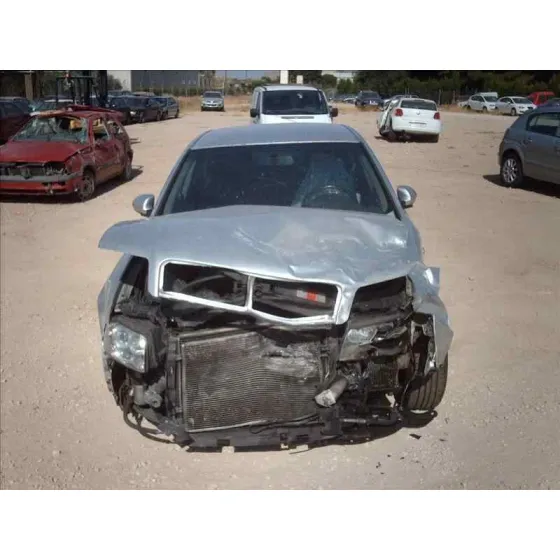 AUDI A4 BERLINA (8E) '2000 1.9 TDI (96KW) GRIS