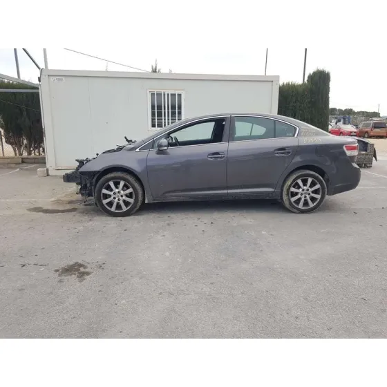 TOYOTA AVENSIS (T27) '2011 ACTIVE GRIS OSCURO