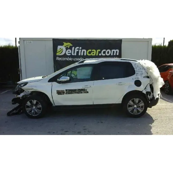 PEUGEOT 2008 (--.2013->) '2018 STYLE BLANCO NACAR
