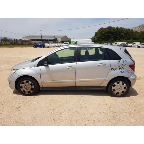MERCEDES CLASE B (W245) '2005 180 CDI (245.207) GRIS