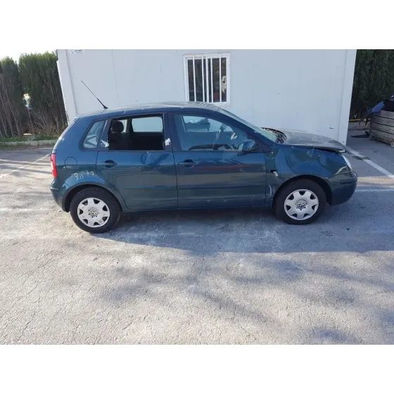 VOLKSWAGEN POLO (9N1) '2004 HIGHLINE VERDE