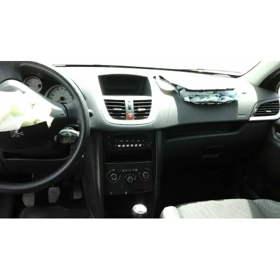 PEUGEOT 207 '2009 CONFORT ROJO