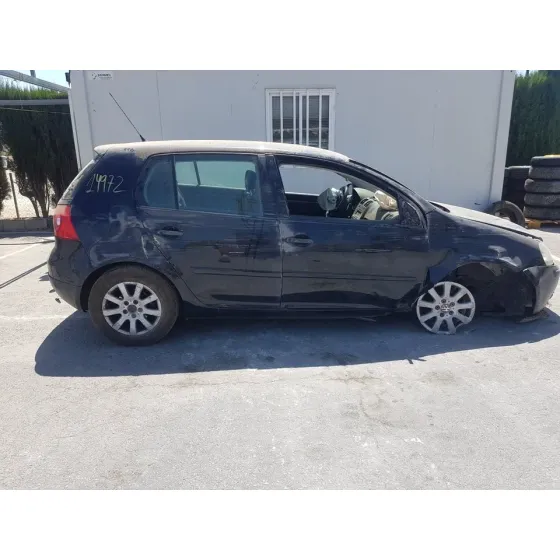 VOLKSWAGEN GOLF V BERLINA (1K1) '2005 HIGHLINE NEGRO