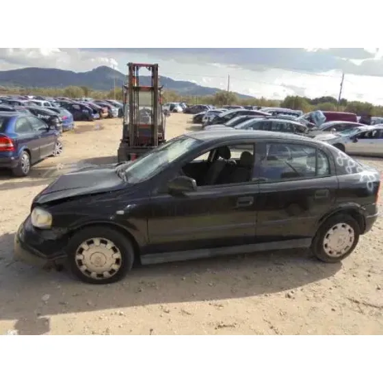 OPEL ASTRA G BERLINA '2001 CLUB NEGRO
