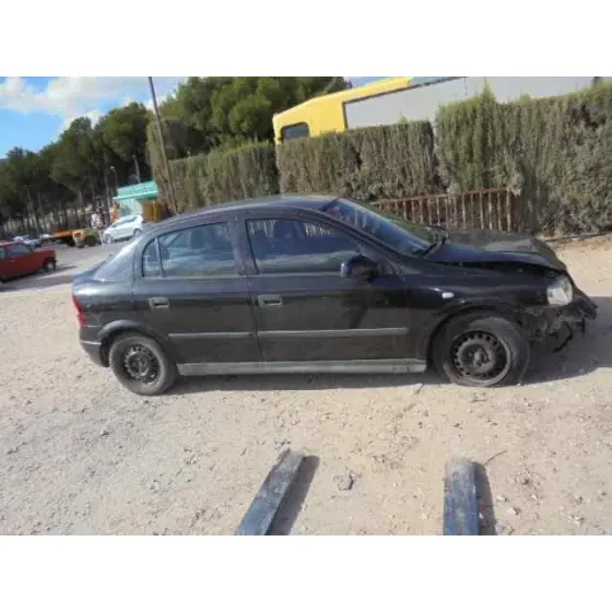 OPEL ASTRA G BERLINA '2001 CLUB NEGRO