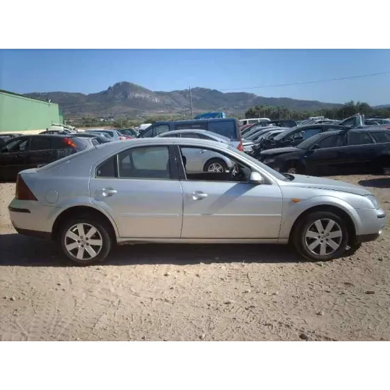 FORD MONDEO BERLINA (GE) '2003 GHIA GRIS