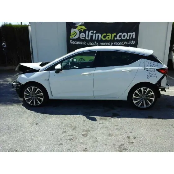 OPEL ASTRA K LIM. 5TÜRIG '2016 SELECTIVE BLANCO