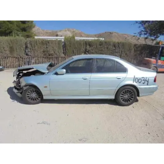 BMW SERIE 5 BERLINA (E39) '2001 530I GRIS