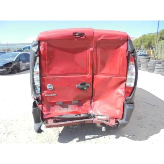 FIAT DOBLO CARGO (223) '2004 1.9 JTD SX FURG. PANORAMA ROJO