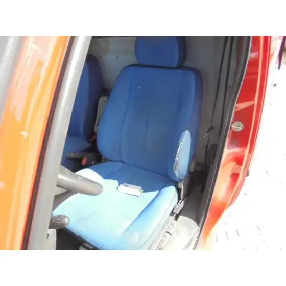 FIAT DOBLO CARGO (223) '2004 1.9 JTD SX FURG. PANORAMA ROJO