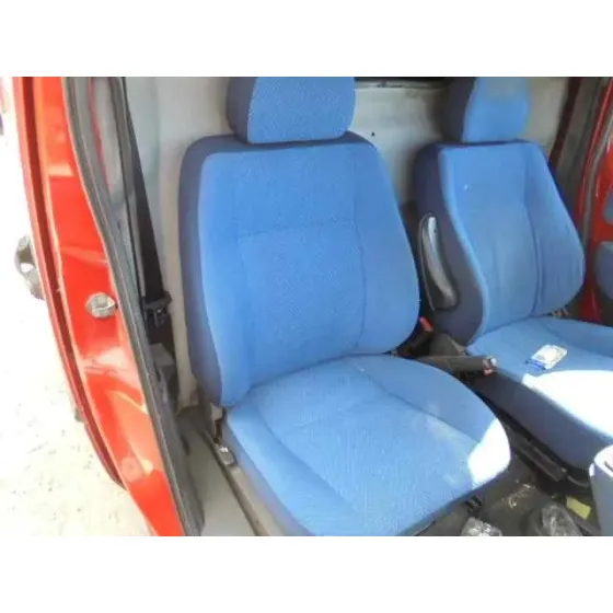 FIAT DOBLO CARGO (223) '2004 1.9 JTD SX FURG. PANORAMA ROJO