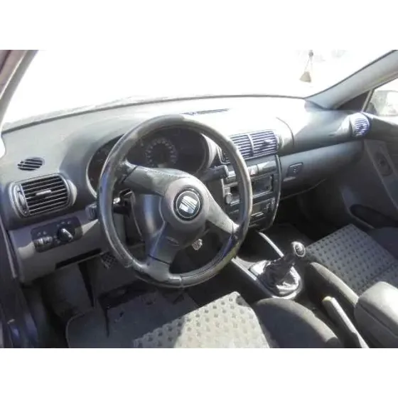 SEAT LEON (1M1) '2002 SPORT NEGRO