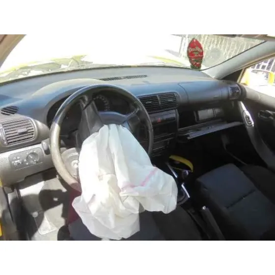 SEAT LEON (1M1) '2002 SPORT AMARILLO