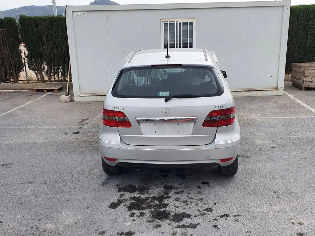 MERCEDES CLASE B (W245) '2008 180 CDI (245.207) GRIS