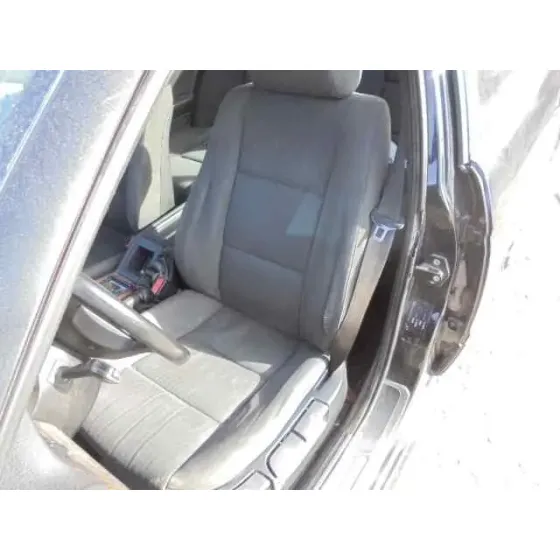 BMW SERIE 5 BERLINA (E39) '2000 520D NEGRO