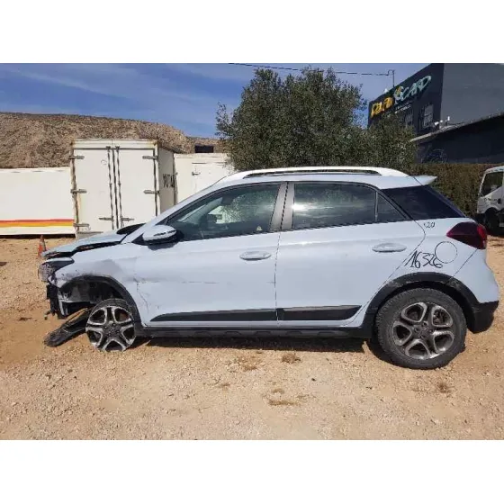 HYUNDAI I20 ACTIVE '2018 KLASS GRIS