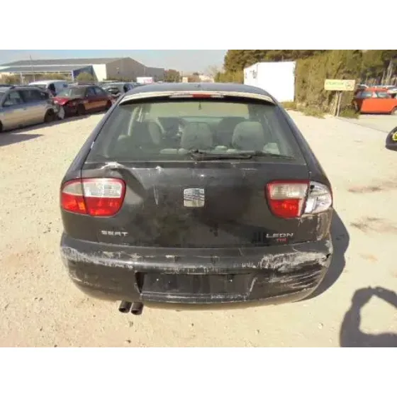 SEAT LEON (1M1) '2004 SPORTS LIMITED NEGRO