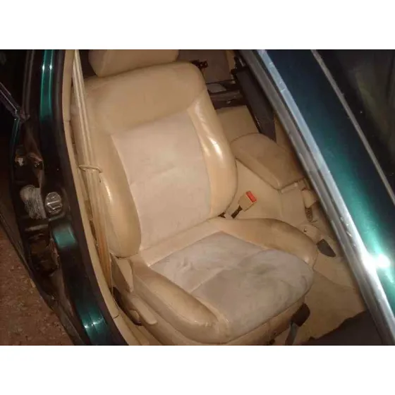 VOLKSWAGEN PASSAT BERLINA (3B3) '2002 V6 EXECUTIVE 4MOTION VERDE