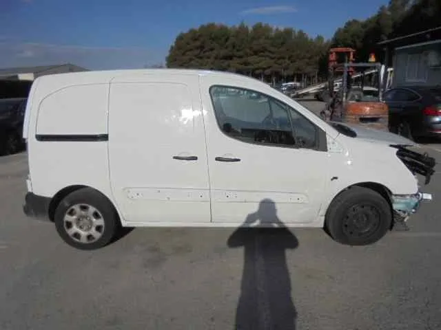 PEUGEOT PARTNER KASTEN '2015 CONFORT L1 BLANCO
