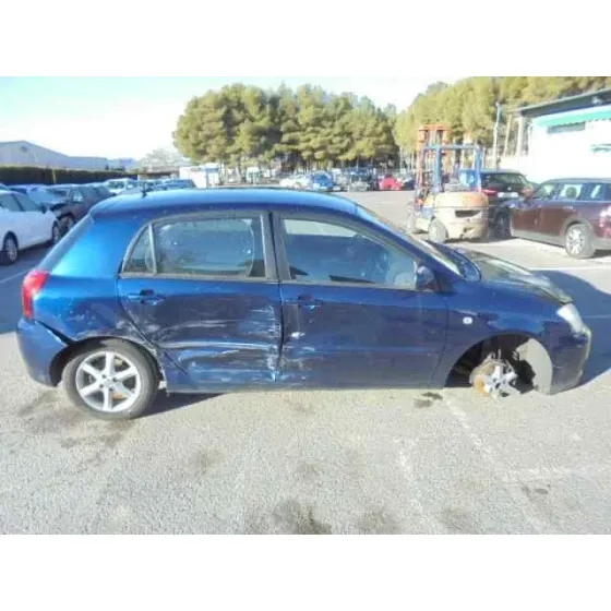 TOYOTA COROLLA (E12) '2005 2.0 D-4D LINEA LUNA BERLINA AZUL
