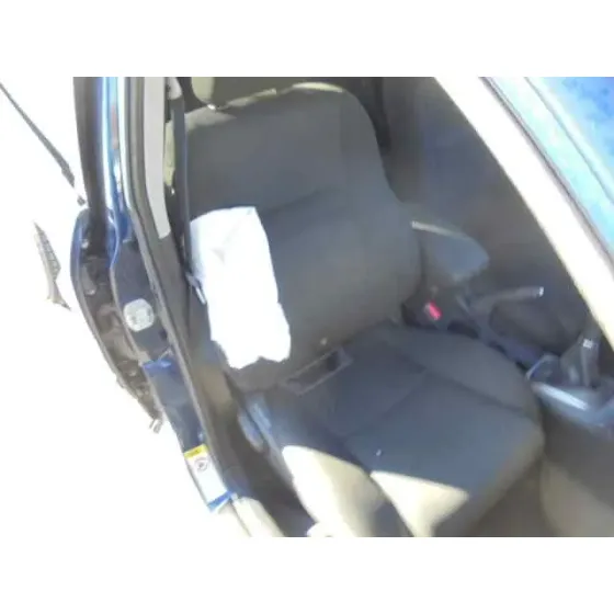 TOYOTA COROLLA (E12) '2005 2.0 D-4D LINEA LUNA BERLINA AZUL