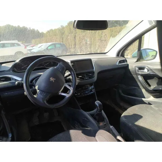 PEUGEOT 208 '2019 TECH EDITION BLUE HDI BLANCO