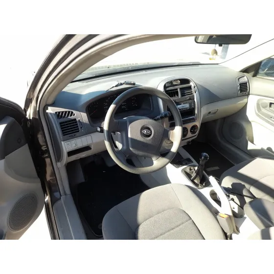 Kia CERATO I HATCHBACK (LD) 2004