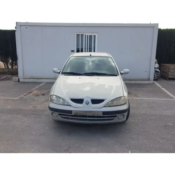 RENAULT MEGANE I FASE 2 BERLINA (BA0) '1999 1.9 D RXE GRIS