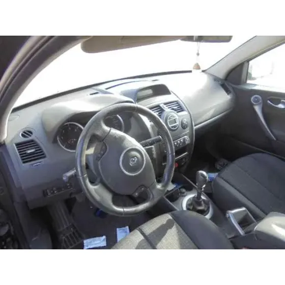 RENAULT MEGANE II BERLINA 5P '2006 AUTHENTIQUE NEGRO