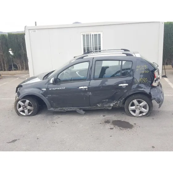 DACIA SANDERO '2010 BASICO NEGRO