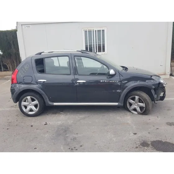 DACIA SANDERO '2010 BASICO NEGRO