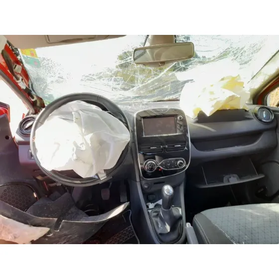 RENAULT CLIO IV '2012 DYNAMIQUE ROJO