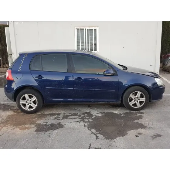VOLKSWAGEN GOLF V BERLINA (1K1) '2004 HIGHLINE AZUL